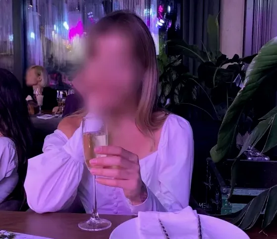 Anna, 31