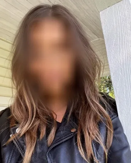 Astrid, 32