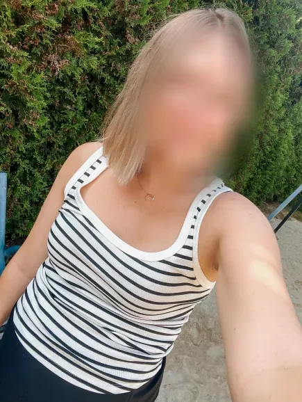 Celine, 37