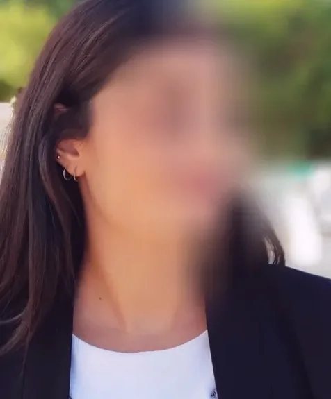 Emilia, 33