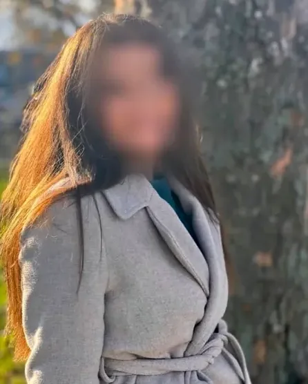 Eva, 29