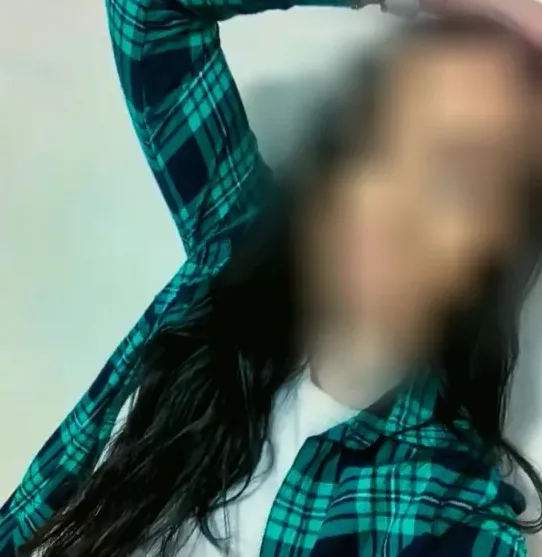 Helena, 35