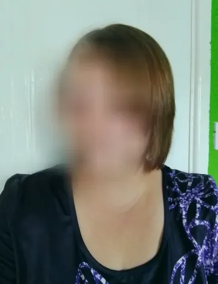 Karin, 40