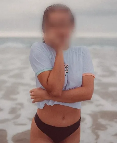 Melanie, 36