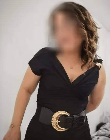 Michaela, 38