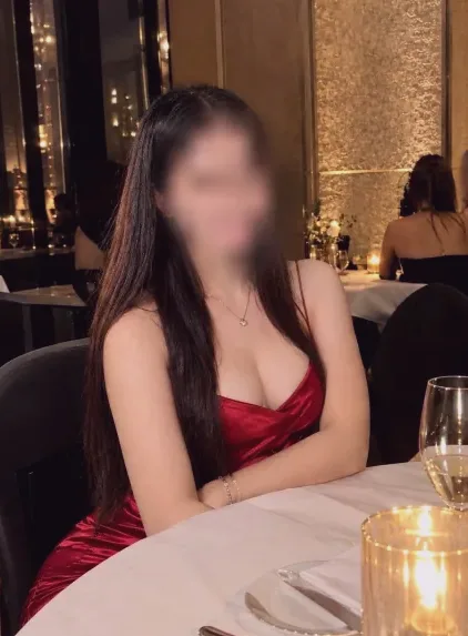 Renate, 30